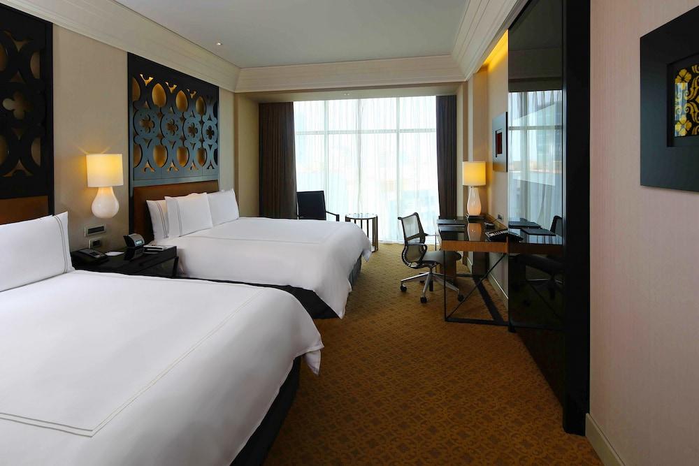 Hilton Miraflores Hotel