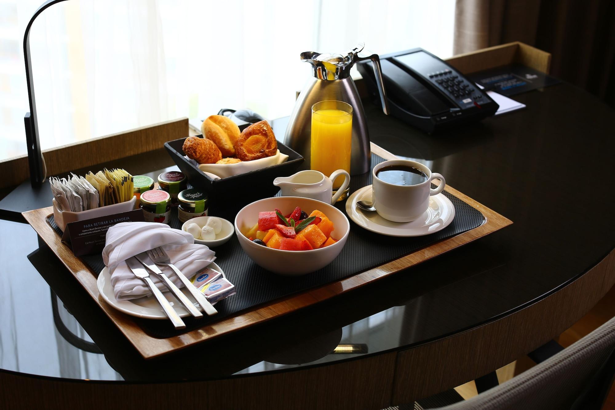 Hotel Hilton Miraflores 5*