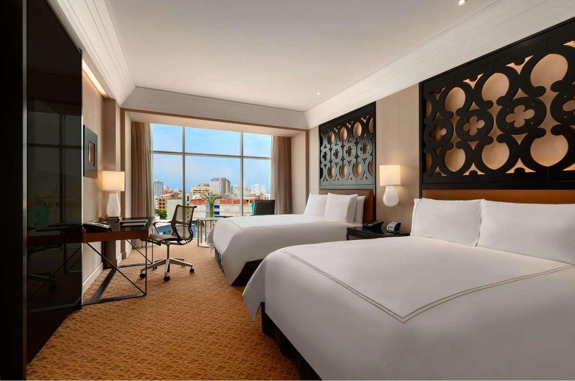 Hotel Hilton Miraflores 5*